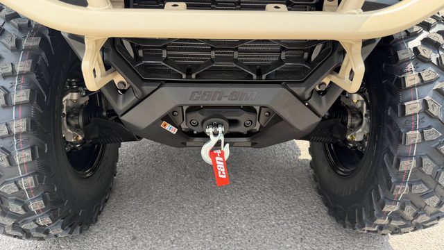 Can-Am Outlander MAX Backcountry 1000R — фото 2 из 13