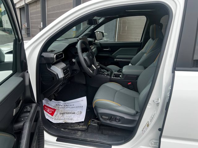 Toyota Tacoma HV Double Cab — фото 15 из 33