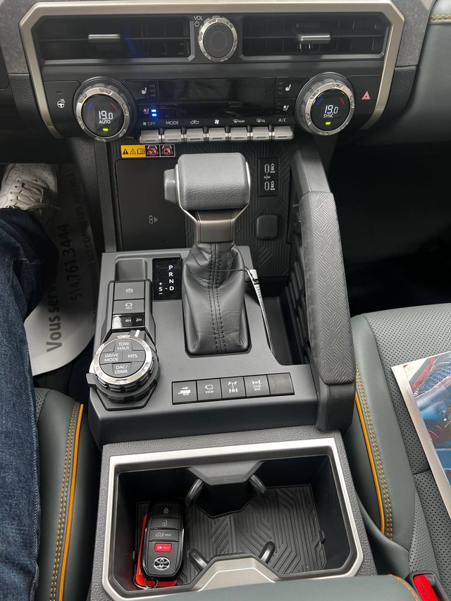 Toyota Tacoma HV Double Cab — фото 19 из 33