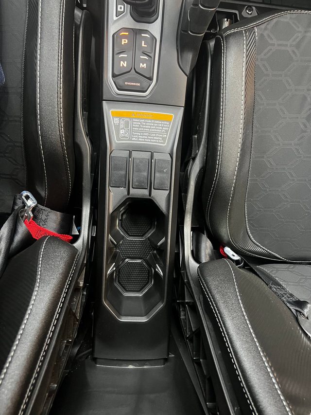 Can-Am Maverick R X RS — фото 19 из 23