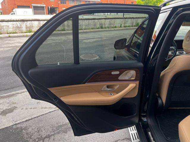 MERCEDES-BENZ GLE350 — фото 22 из 33