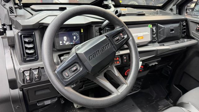 Can-Am Defender LIMITED CAB HD11 — фото 13 из 14