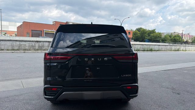 Lexus LX 600 — фото 6 из 27