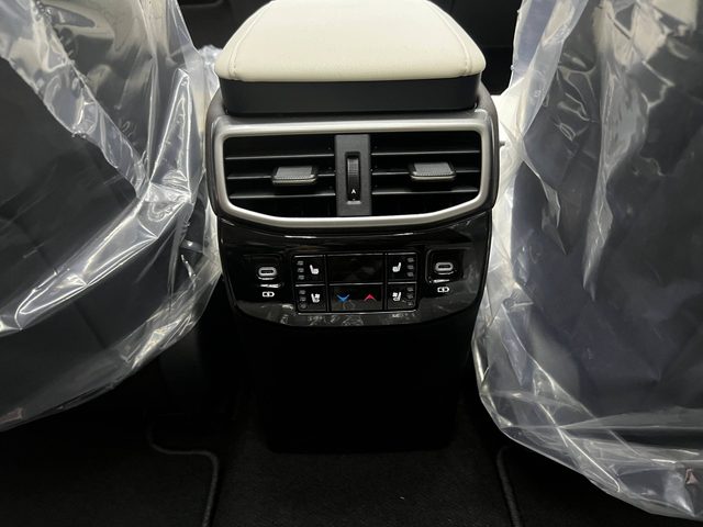 Lexus RX 350h — фото 35 из 42