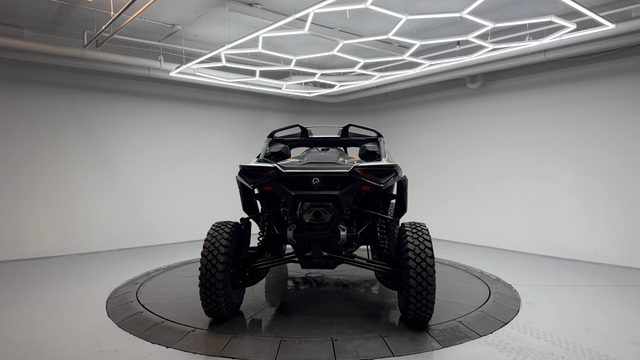 Can-Am Maverick R X rc with Smart-Shox 999T DCT — фото 6 из 14