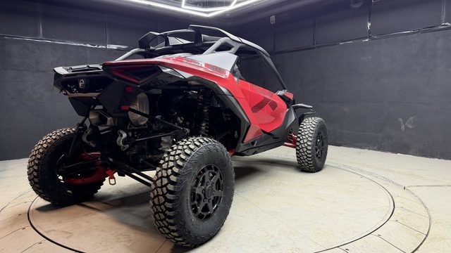 Can-Am Maverick R X 999T DCT — photo 10 sur 23, VIN …000074