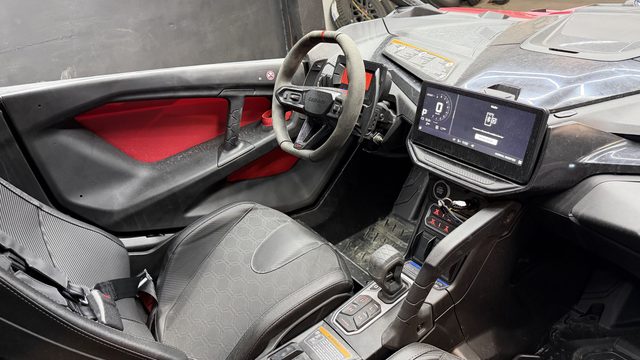 Can-Am Maverick R X 999T DCT — photo 22 sur 23, VIN …000074