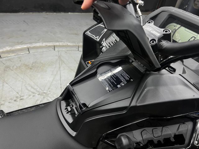 2026 CAN-AM OUTLANDER MAX BACKCOUNTRY 1000R — фото 20