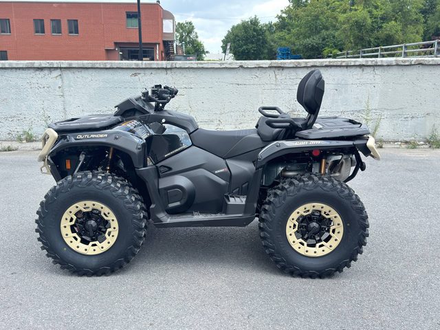 2026 CAN-AM OUTLANDER MAX BACKCOUNTRY 1000R — фото 3