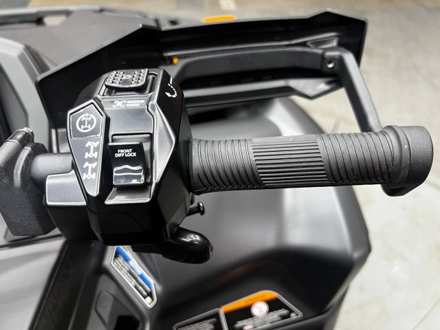 2026 CAN-AM OUTLANDER MAX XT-P 1000R SMART-SHOX — фото 16