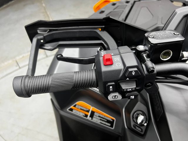 2026 CAN-AM OUTLANDER MAX XT-P 1000R SMART-SHOX — фото 17