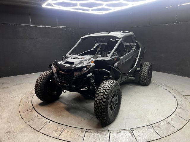 2026 CAN-AM MAVERICK R X RS — фото 2