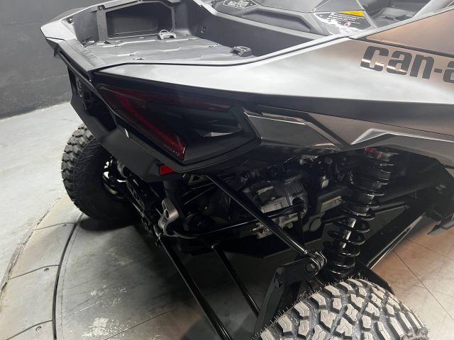 2026 CAN-AM MAVERICK R X RS — фото 23
