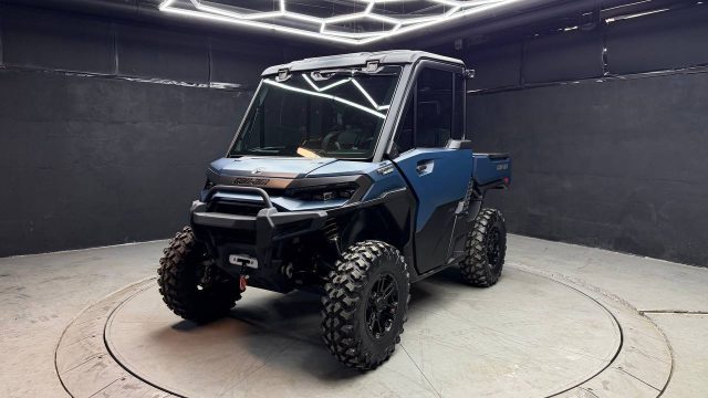 Can-Am Defender LIMITED CAB HD11 — photo 3 of 23, VIN …001775