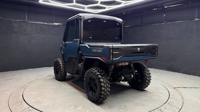 Can-Am Defender LIMITED CAB HD11 — photo 6 of 23, VIN …001775