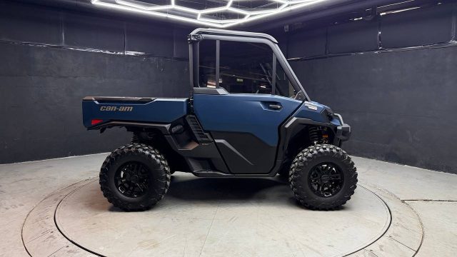 Can-Am Defender LIMITED CAB HD11 — photo 9 of 23, VIN …001775