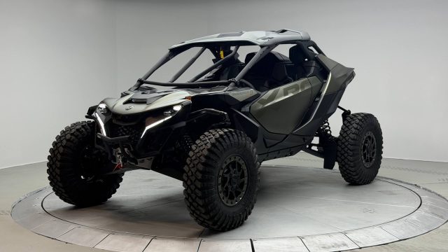 2026 CAN-AM MAVERICK R X RC WITH SMART-SHOX 999T DCT — фото 10
