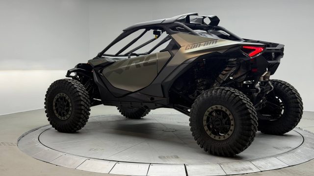 2026 CAN-AM MAVERICK R X RC WITH SMART-SHOX 999T DCT — фото 12