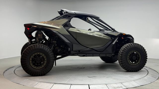 2026 CAN-AM MAVERICK R X RC WITH SMART-SHOX 999T DCT — фото 15