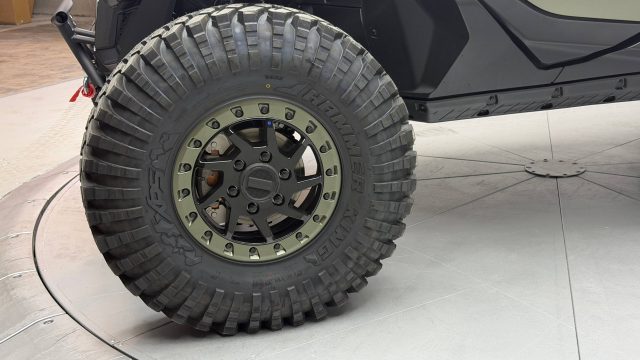 2026 CAN-AM MAVERICK R X RC WITH SMART-SHOX 999T DCT — фото 22