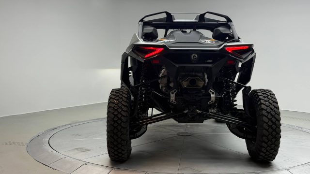 2026 CAN-AM MAVERICK R X RC WITH SMART-SHOX 999T DCT — фото 5