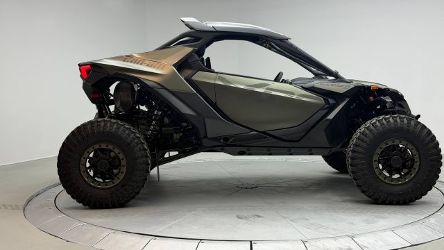 2026 CAN-AM MAVERICK R X RC WITH SMART-SHOX 999T DCT — фото 7