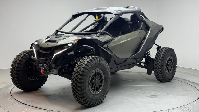 2026 CAN-AM MAVERICK R X RC WITH SMART-SHOX 999T DCT — фото 1