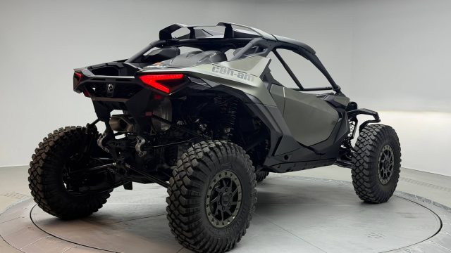 2026 CAN-AM MAVERICK R X RC WITH SMART-SHOX 999T DCT — фото 5