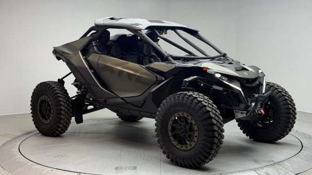 2026 CAN-AM MAVERICK R X RC WITH SMART-SHOX 999T DCT — фото 7
