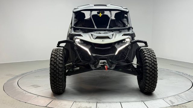 2026 CAN-AM MAVERICK R X RC WITH SMART-SHOX 999T DCT — фото 8