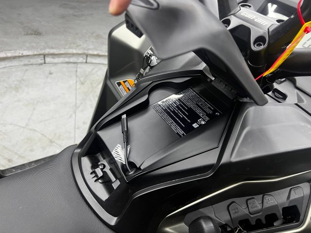 2026 CAN-AM OUTLANDER X MR 1000R — фото 21
