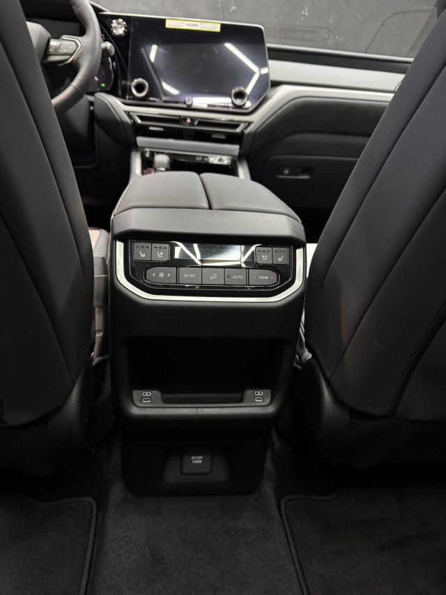 2025 LEXUS TX 500H — фото 27