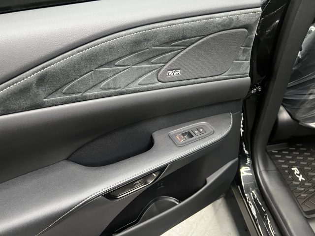 2026 LEXUS RX 500H TI — фото 26