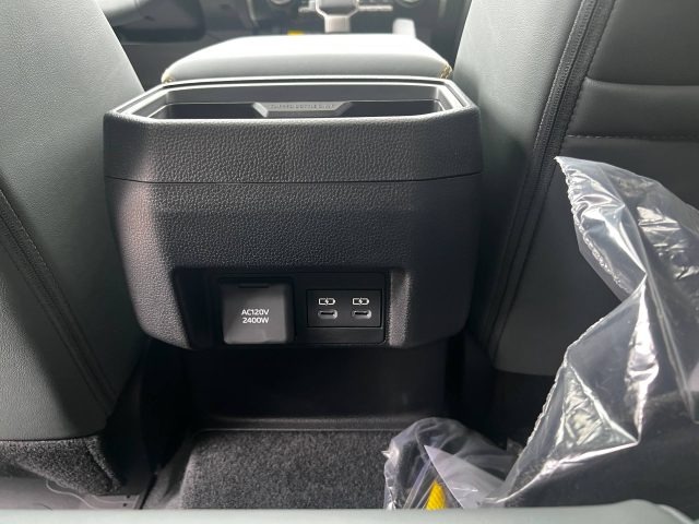 2026 TOYOTA TACOMA HV DOUBLE CAB — фото 28