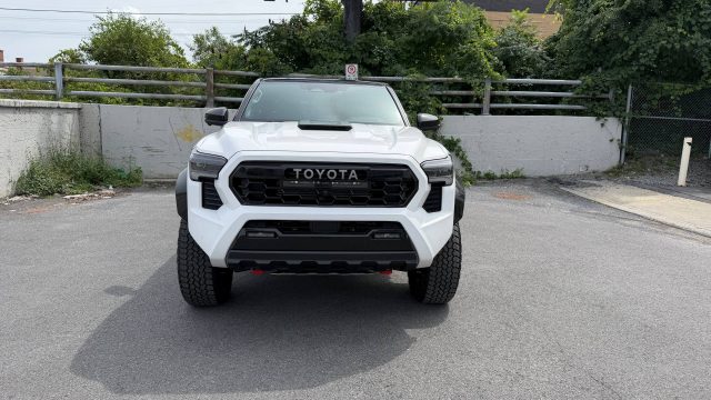 2026 TOYOTA TACOMA TRD PRO — фото 1