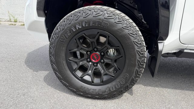 2026 TOYOTA TACOMA TRD PRO — фото 4