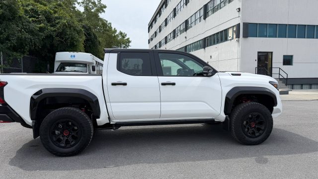 2026 TOYOTA TACOMA TRD PRO — фото 8