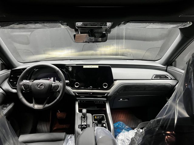 2026 LEXUS TX 350 TI — фото 39
