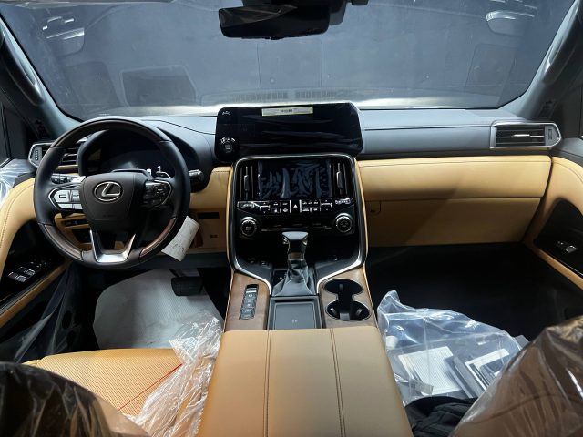 2026 LEXUS LX 600 — фото 27