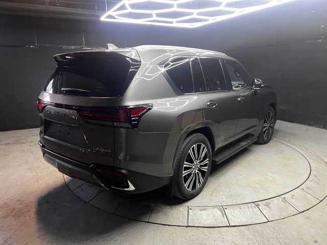 2026 LEXUS LX 600 — фото 6