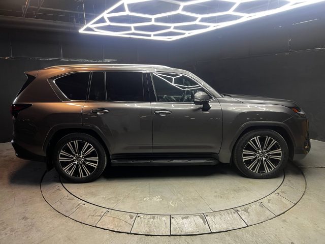 2026 LEXUS LX 600 — фото 7
