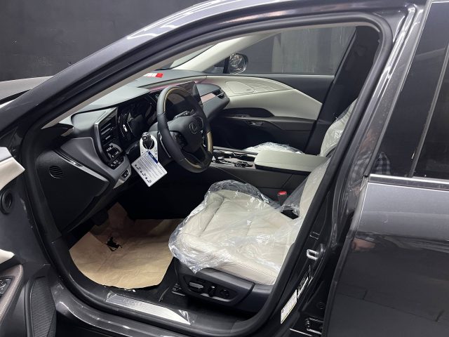2026 LEXUS RX 350H — фото 24