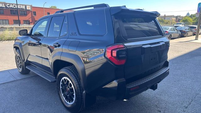 2026 TOYOTA 4RUNNER — фото 4